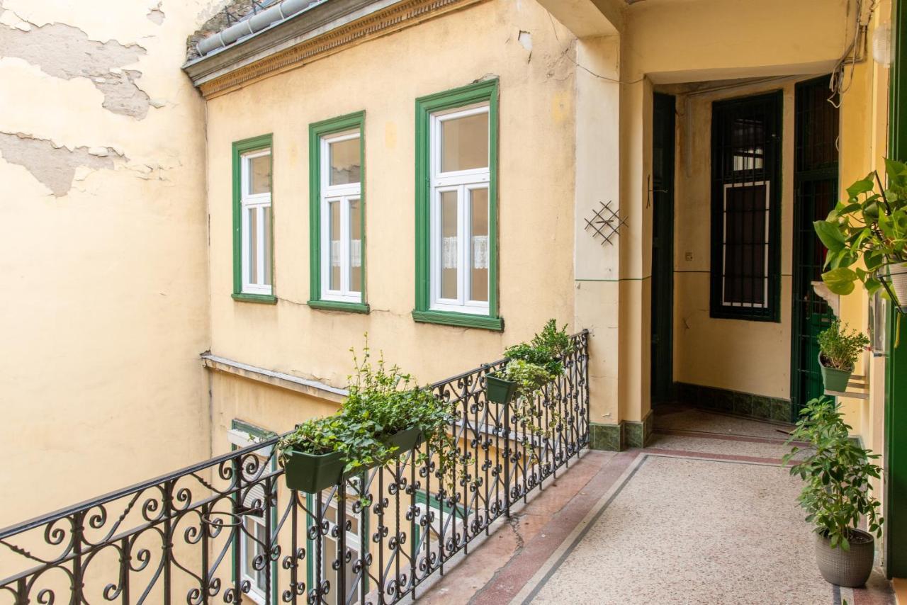 Ferenc Ring Panorama Apartment Budapest Bagian luar foto
